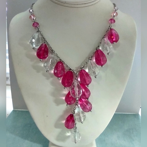 👍5 for $20 Pink & Clear Teardrop Bead Statement Necklace - Picture 1 of 6
